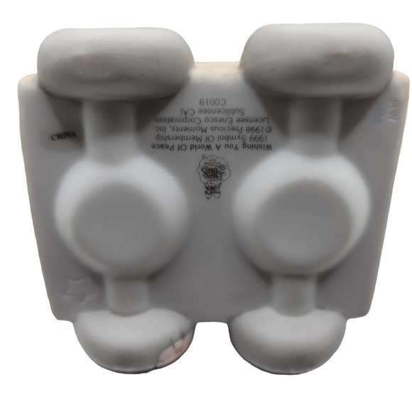 Precious Moments Vintage " Wishing You A World Of Peace" 1998 - Picture 5 of 5